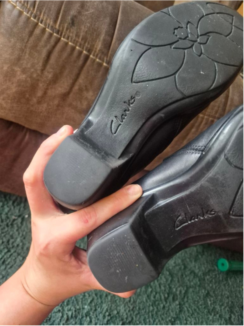 Clarks Women's Black Leather Shoes Ankle Booties Clogs 6M - Picture 10 of 16